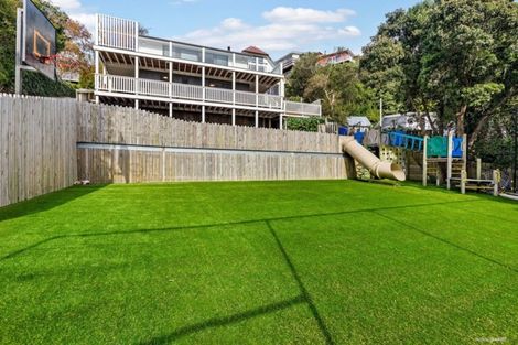 Photo of property in 147 Seatoun Heights Road, Miramar, Wellington, 6022