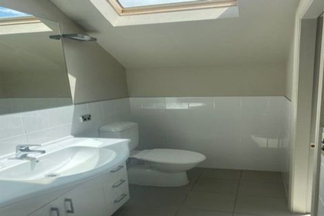 Photo of property in 40d Agra Crescent, Khandallah, Wellington, 6035