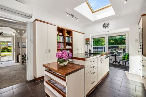 Photo of property in 59 Windermere Road, Papanui, Christchurch, 8053