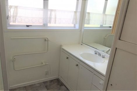 Photo of property in 1/8 Ocean View Road, Weymouth, Auckland, 2103
