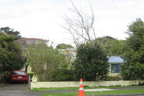 Photo of property in 10 Cowling Road, Hurdon, New Plymouth, 4310