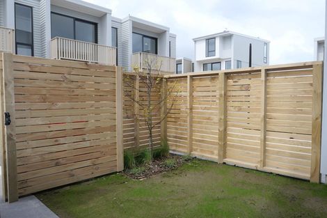 Photo of property in 10 Kamahi Place, Paraparaumu, 5032