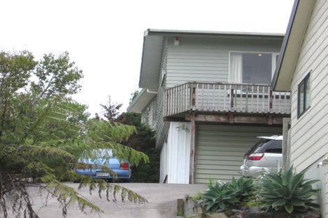 Photo of property in 1/31 Roberts Road, Glenfield, Auckland, 0629