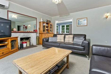 Photo of property in 1/15 Elliott Avenue, Bayview, Auckland, 0629