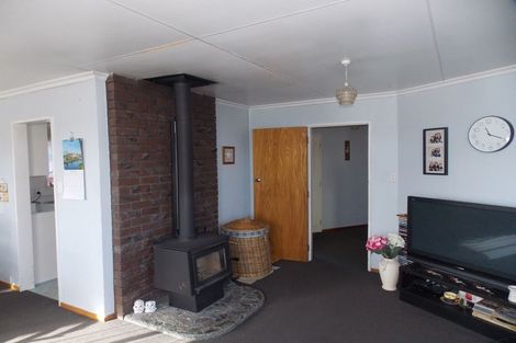 Photo of property in 122 Benmore Avenue, Cloverlea, Palmerston North, 4412