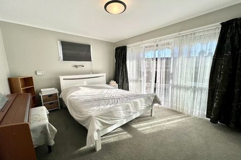 Photo of property in 9 Alf Walker Place, Papakura, 2110