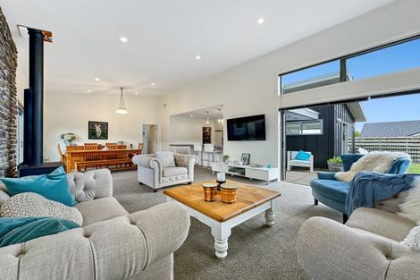 Photo of property in 50 Montgomery Crescent, Kinloch, Taupo, 3377