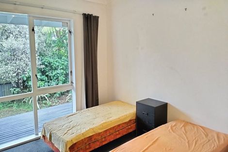 Photo of property in 38 Larchmont Grove, Totara Park, Upper Hutt, 5018