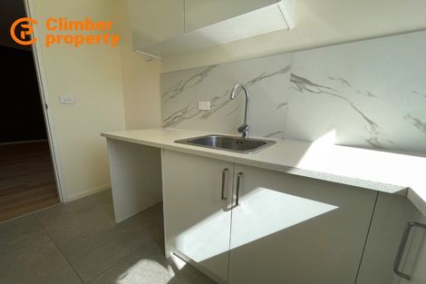 Photo of property in 12 Te Awa Place, Red Beach, 0932