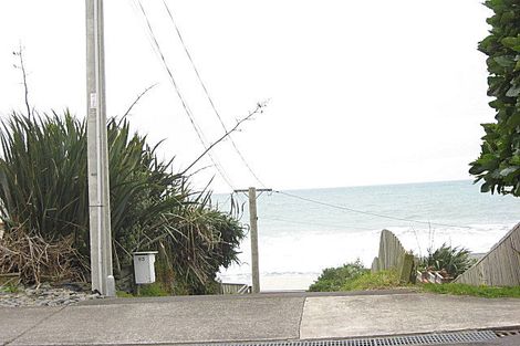 Photo of property in 63 Messenger Terrace, Oakura, 4314