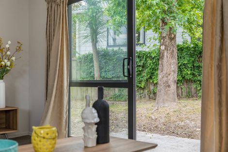 Photo of property in 105a Moire Road, West Harbour, Auckland, 0618