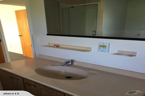 Photo of property in 3/9 Coronation Road, Mangere Bridge, Auckland, 2022