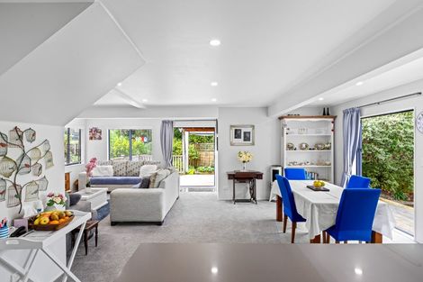 Photo of property in 28 Donald Street, Stanmore Bay, Whangaparaoa, 0932