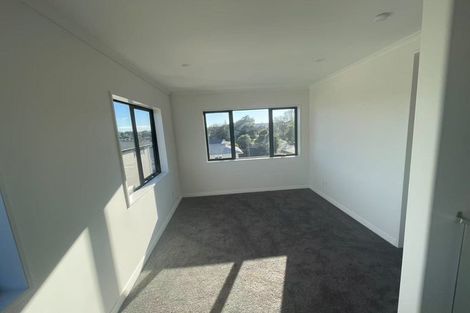 Photo of property in 421a Bucklands Beach Road, Bucklands Beach, Auckland, 2012