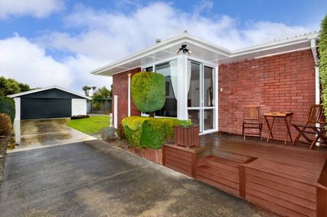 Photo of property in 16 Wendover Street, Bishopdale, Christchurch, 8053