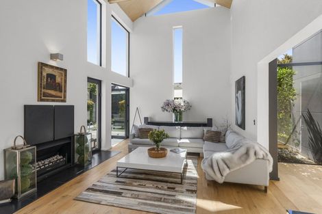 Photo of property in 100 Glandovey Road, Fendalton, Christchurch, 8052