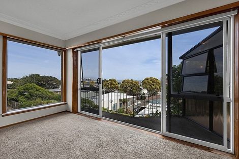 Photo of property in 83a Eliot Street, New Plymouth, 4310