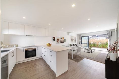 Photo of property in 8/104 Martin Street, Wallaceville, Upper Hutt, 5018