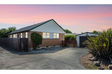 Photo of property in 23 James Drive, Woodend, 7610