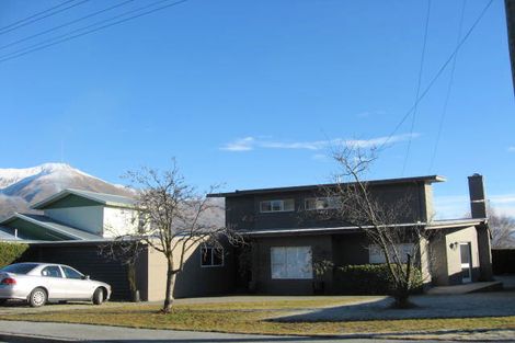 Photo of property in 137 Upton Street, Wanaka, 9305