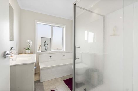 Photo of property in 15 Anna Jean Crescent, Flagstaff, Hamilton, 3210