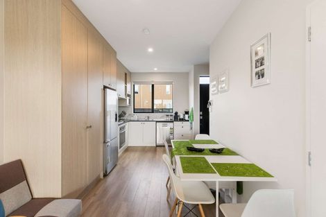 Photo of property in 43 Walsh Road, Papakura, 2110