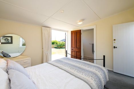 Photo of property in 50 Arataki Road, Havelock North, 4130