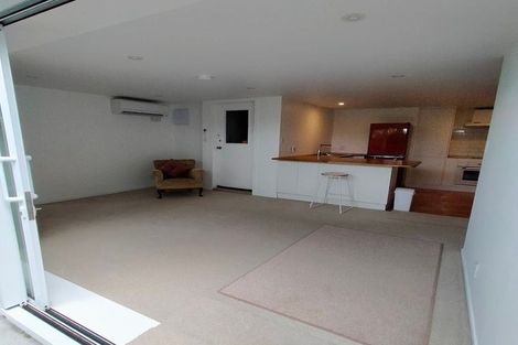 Photo of property in 29 Kingston Heights Road, Kingston, Wellington, 6021