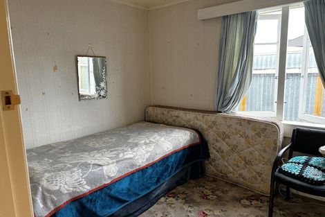 Photo of property in 16 George Street, Dannevirke, 4930