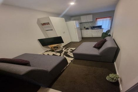 Photo of property in 16 Leith Court, Papatoetoe, Auckland, 2104