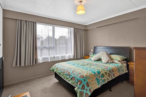 Photo of property in 14 Kowhai Street, Inglewood, 4330