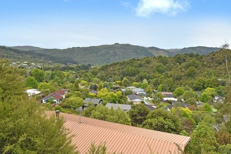 Photo of property in 12 Hobbit Lane, Pinehaven, Upper Hutt, 5371