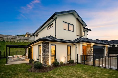 Photo of property in 11 Te Hoiere Street, Aotea, Porirua, 5024