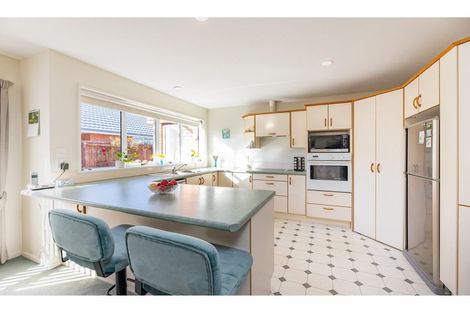 Photo of property in 16 Fuchsia Place, Halswell, Christchurch, 8025