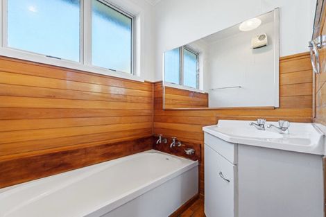 Photo of property in 4 Hua Street, Bell Block, New Plymouth, 4312