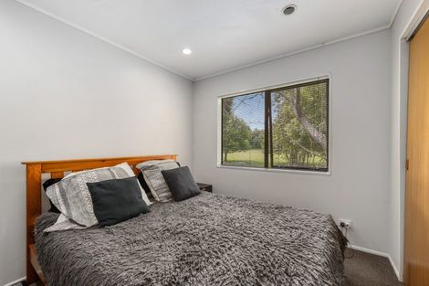 Photo of property in 28 Kentucky Way, Awapuni, Palmerston North, 4412