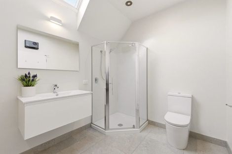 Photo of property in 132 Edgeware Road, St Albans, Christchurch, 8014