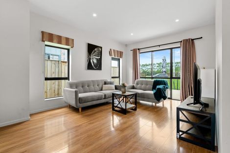 Photo of property in 11 Sapwood Crescent, Takanini, 2110