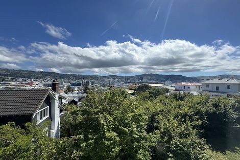 Photo of property in 5/28-28b Austin Street, Mount Victoria, Wellington, 6011