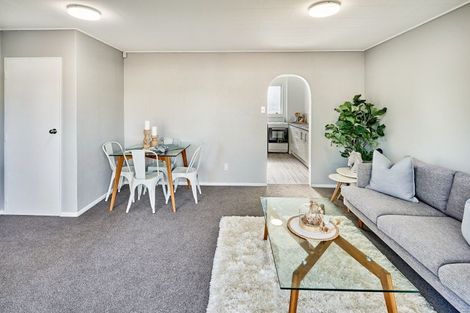 Photo of property in 8f Montgomery Crescent, Clouston Park, Upper Hutt, 5018