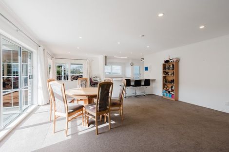 Photo of property in 35 Alison Street, Hamilton Lake, Hamilton, 3204