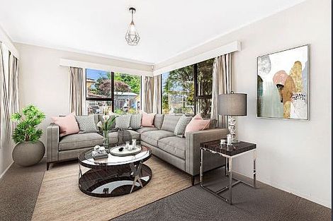 Photo of property in 18 Balloch Street, Randwick Park, Auckland, 2105