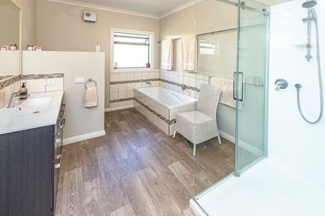 Photo of property in 53 Moana Street, Whanganui East, Whanganui, 4500