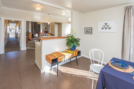 Photo of property in 72 Niblett Street, Whanganui, 4500