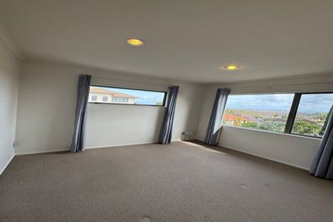 Photo of property in 12 Mangerton Lane, East Tamaki Heights, Auckland, 2016