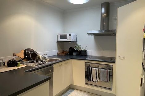 Photo of property in 29 Ballantrae Place, Thorndon, Wellington, 6011