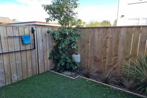 Photo of property in 7/97 Whites Line East, Waiwhetu, Lower Hutt, 5010