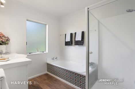 Photo of property in 21a Willerton Avenue, New Lynn, Auckland, 0600