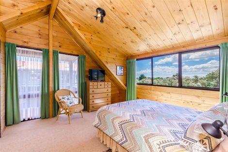 Photo of property in 20 Pohutukawa Crescent, Raumati Beach, Paraparaumu, 5032