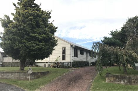 Photo of property in 11 Mcewan Place, Fitzroy, Hamilton, 3206